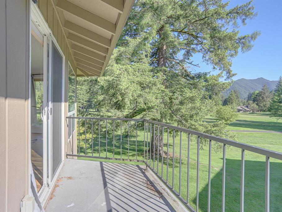 Ski-Mount Hood Charm-Welches,Golf And Ski Resort Condo,W&D, Wifi,Near Woods,Hiking,Fishing Mount Hood Village Extérieur photo